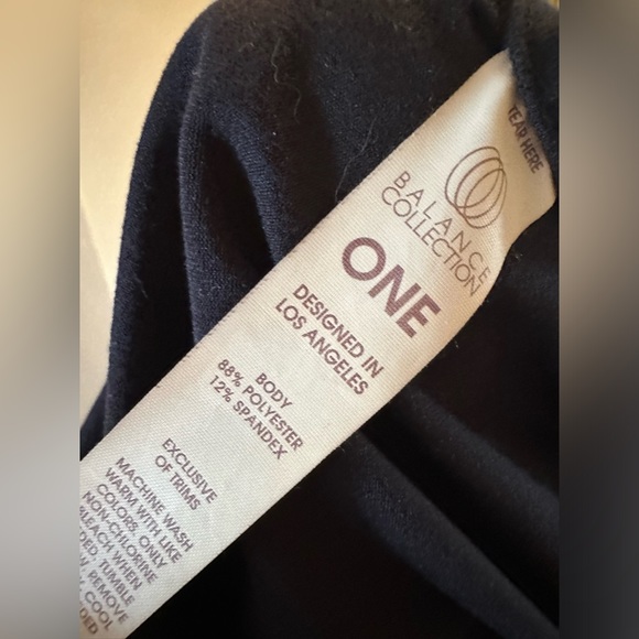 Balance Collection stretchy cape - Picture 9 of 13